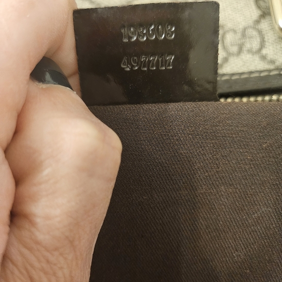 👜 Gucci GG Supreme Boston Satchel - Picture 14 of 15